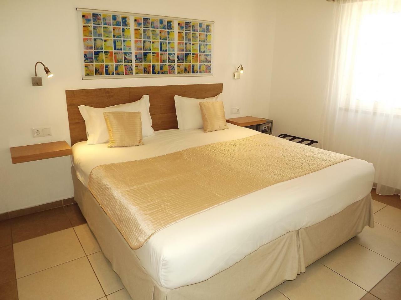 Hotel Mar Azul Lagos Exteriér fotografie